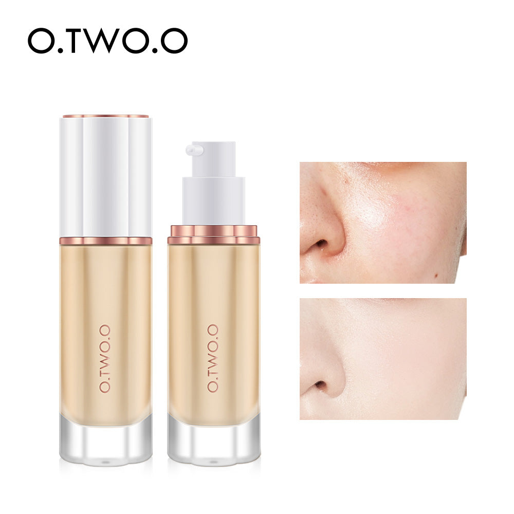 O.TWO.O Full Coverage Whitening Sweat Liquid Foundation