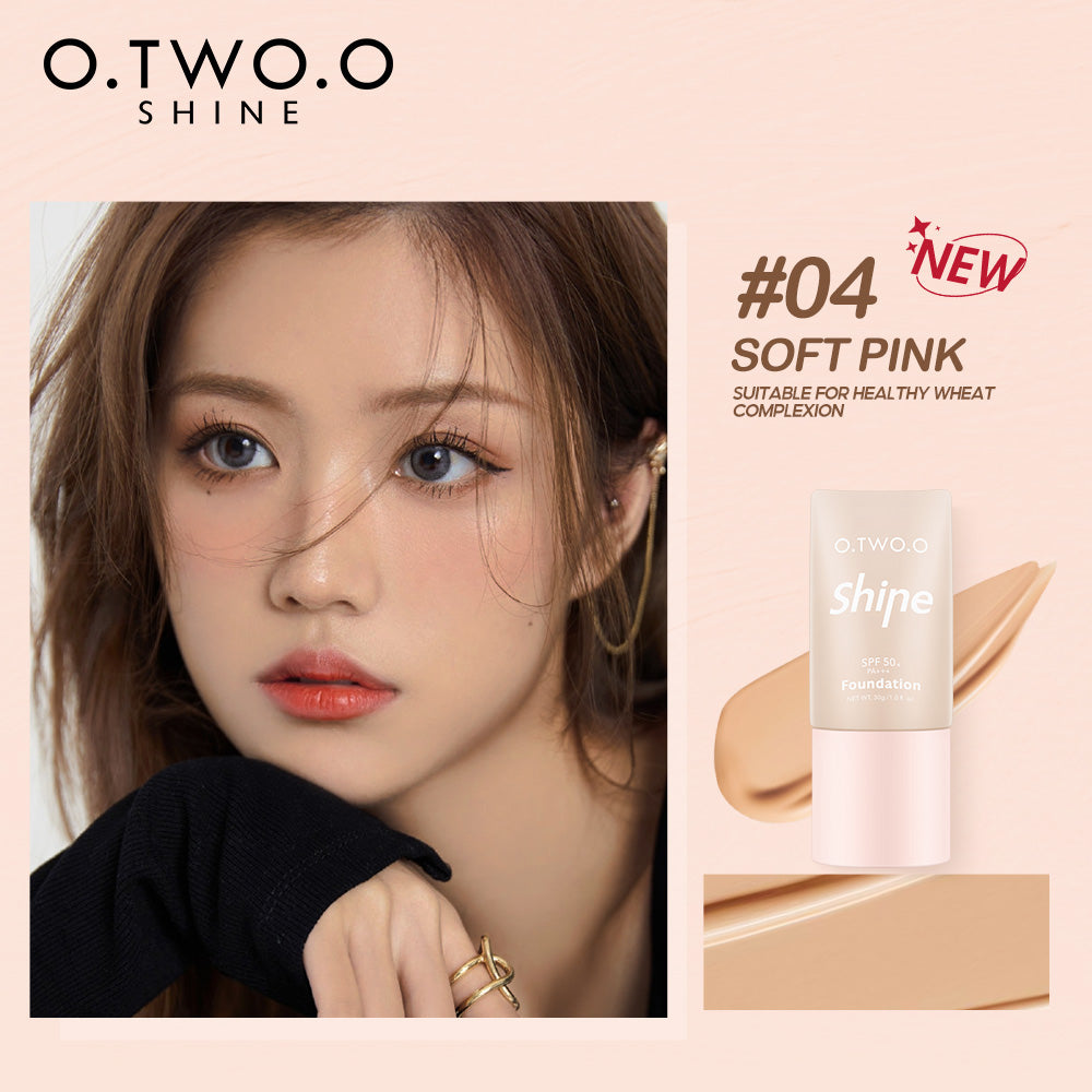 O.TWO.O SHINE High Coverage Natural Liquid Foundation