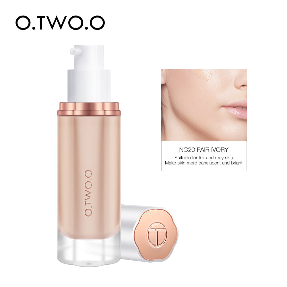 O.TWO.O Full Coverage Whitening Sweat Liquid Foundation