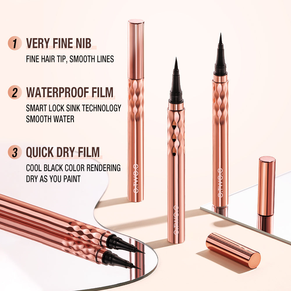 O.TWO.O Smooth and Long-Lasting Black Eyeliner
