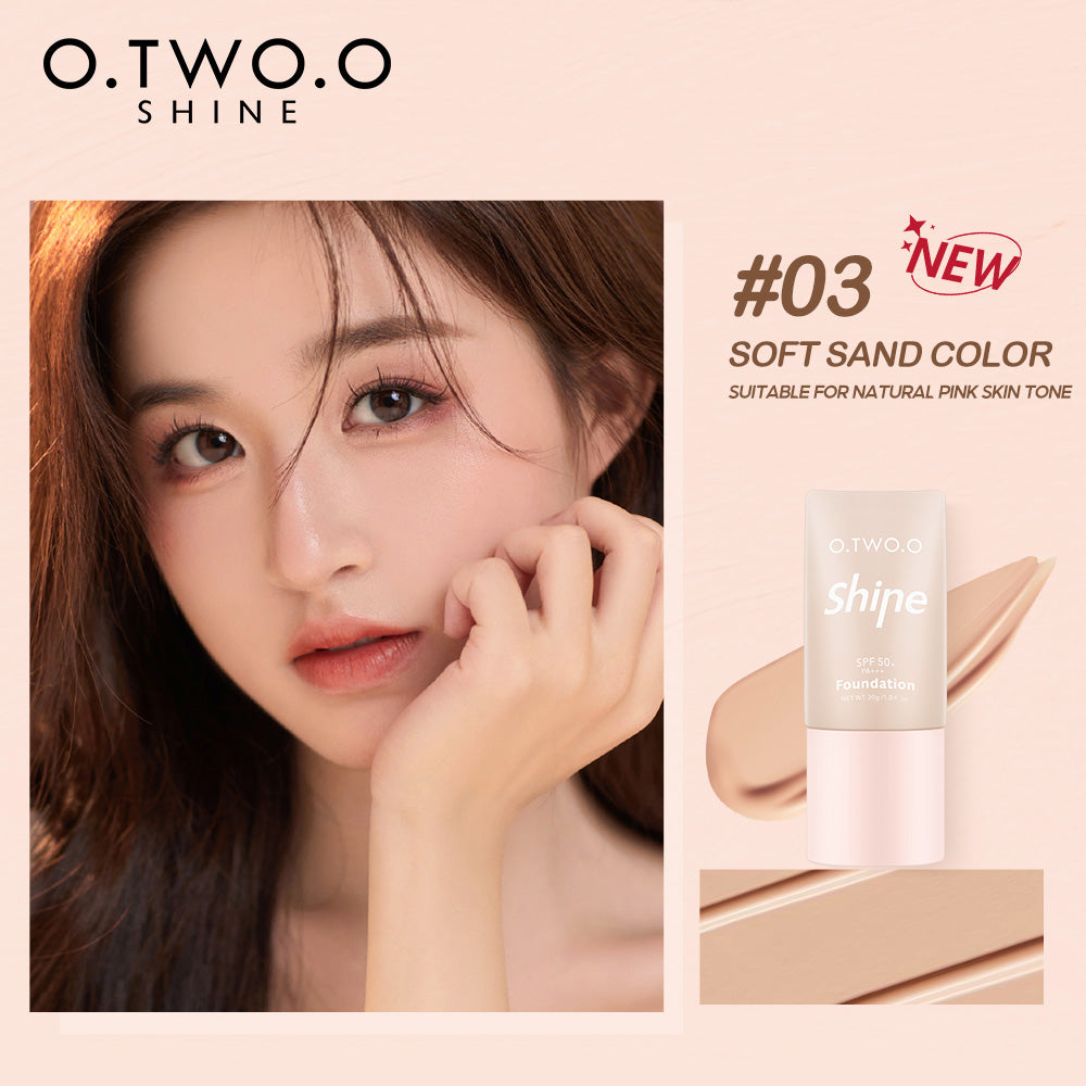 O.TWO.O SHINE High Coverage Natural Liquid Foundation