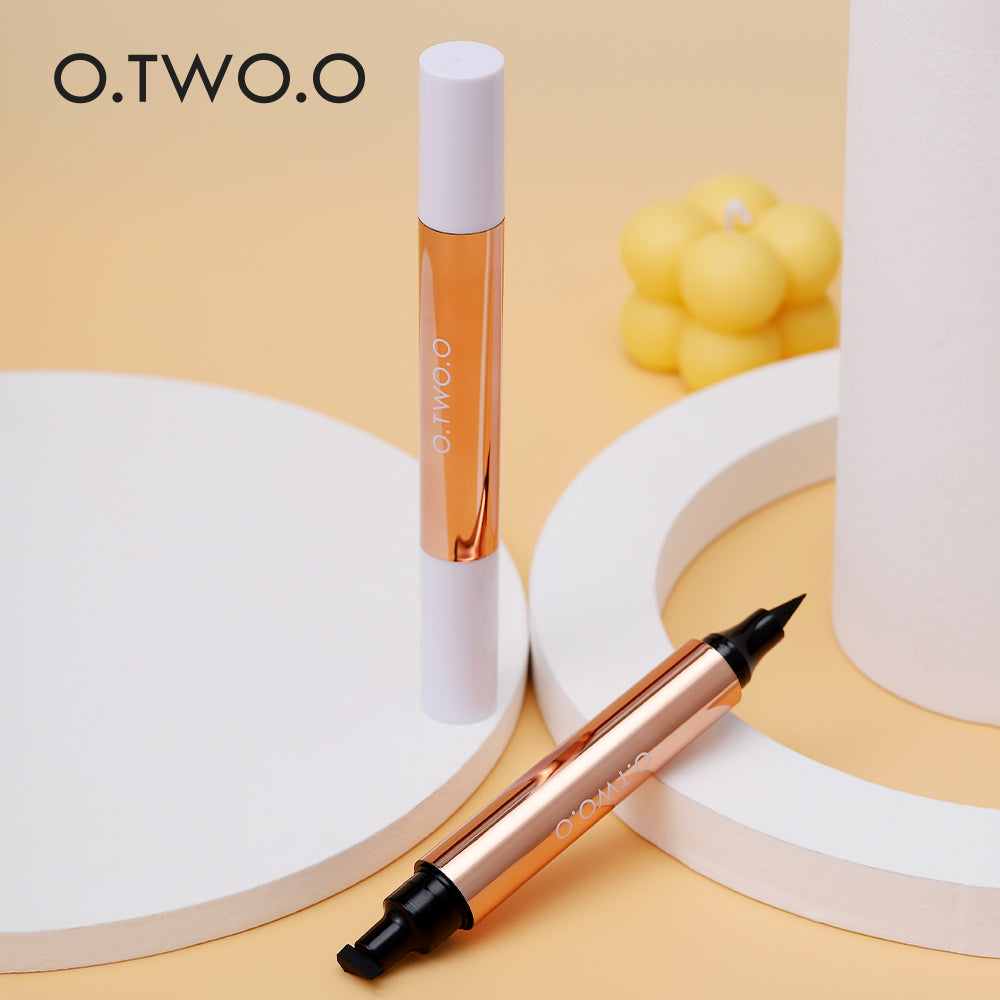 O.TWO.O 2 in 1 Stamp Eyeliner with Sponge Head Big Eyeliner
