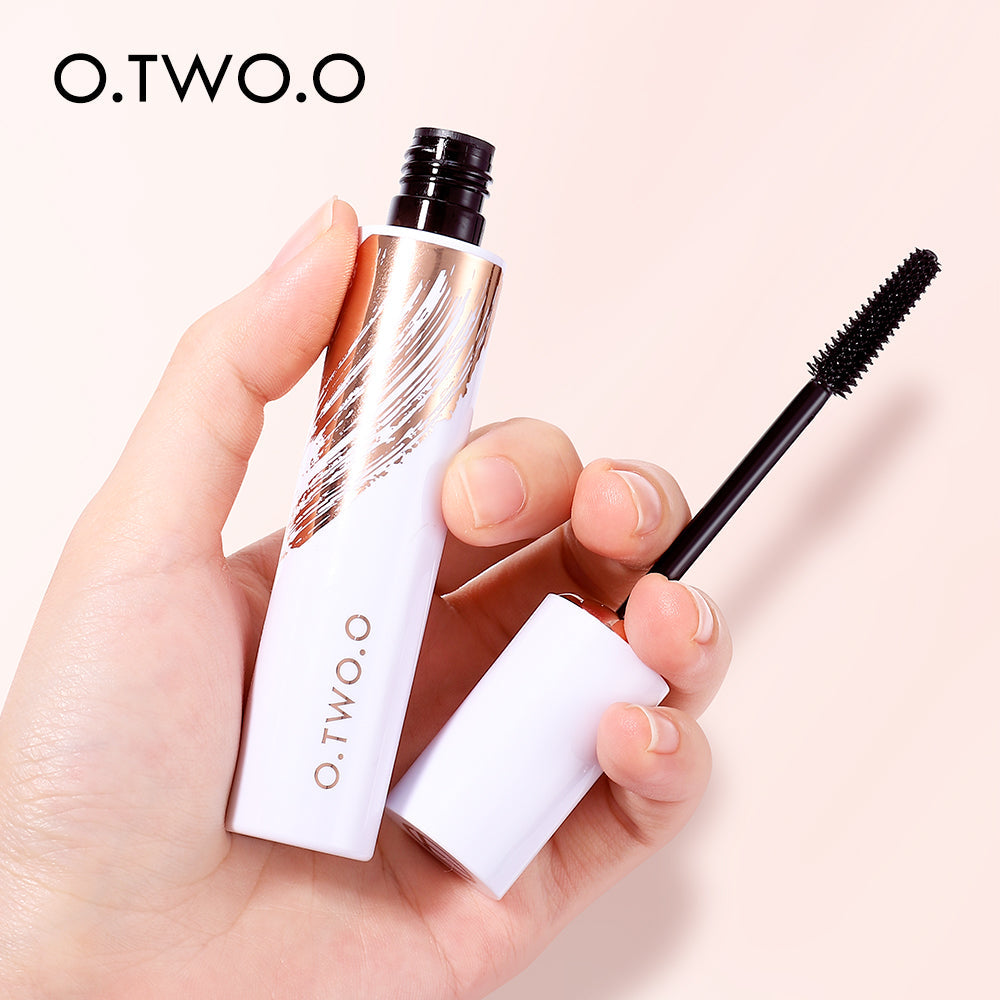 O.TWO.O New Arrival Lengthening Thickness Curl Black Mascara