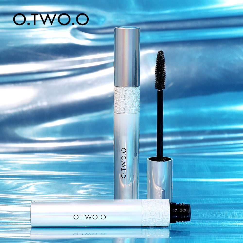 O.TWO.O Long Lasting Waterproof Sweat Proof Thick Curling Mascara with Silicone Brush