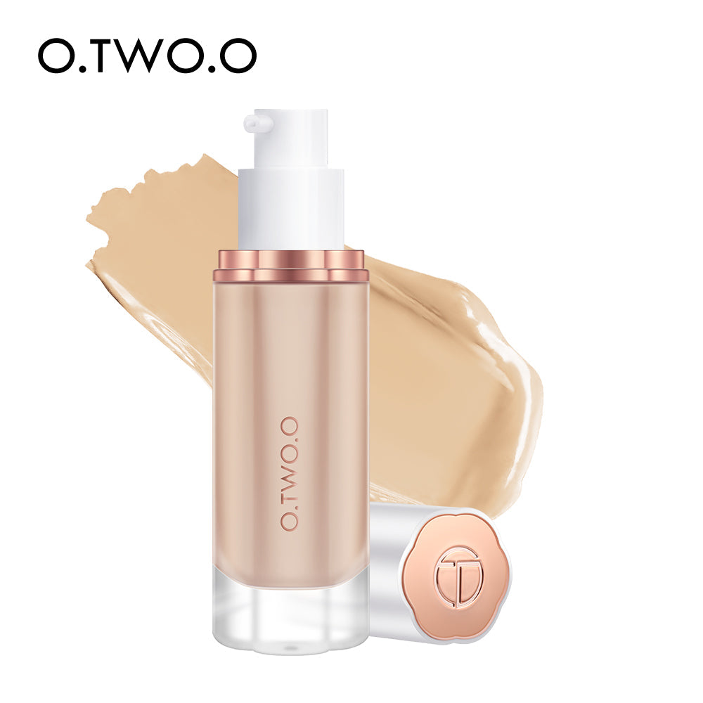 O.TWO.O Full Coverage Whitening Sweat Liquid Foundation