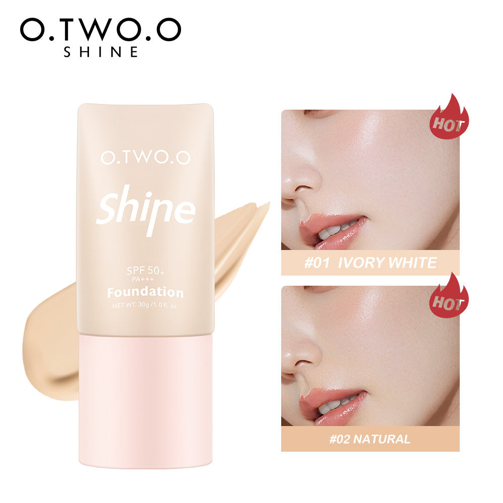 O.TWO.O SHINE High Coverage Natural Liquid Foundation
