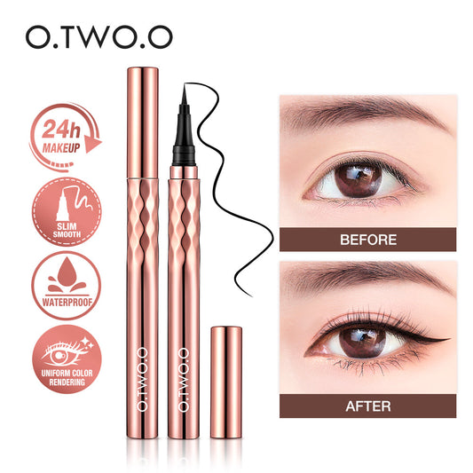 O.TWO.O Smooth and Long-Lasting Black Eyeliner