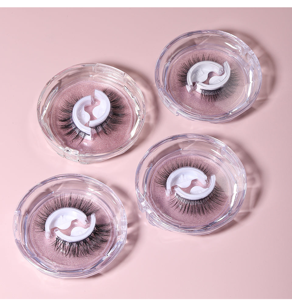 O.TWO.O Independent Packaging Of A Variety Of False Eyelashes