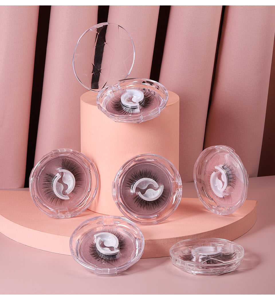 O.TWO.O Independent Packaging Of A Variety Of False Eyelashes